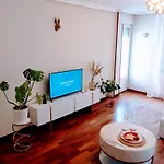 Acogedor A Un Paso De Gascona Con Wifi Y Netflix Gratis By M&n's House Oviedo