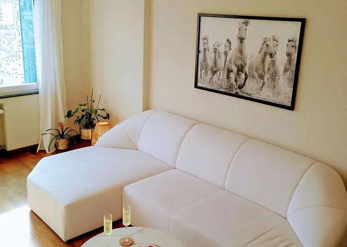 Apartman Acogedor A Un Paso De Gascona Con Wifi Y Netflix Gratis By M&n's House