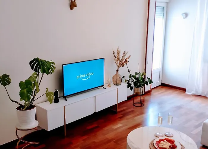 Acogedor A Un Paso De Gascona Con Wifi Y Netflix Gratis By M&n's House Oviedo