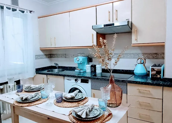 Acogedor A Un Paso De Gascona Con Wifi Y Netflix Gratis By M&n's House